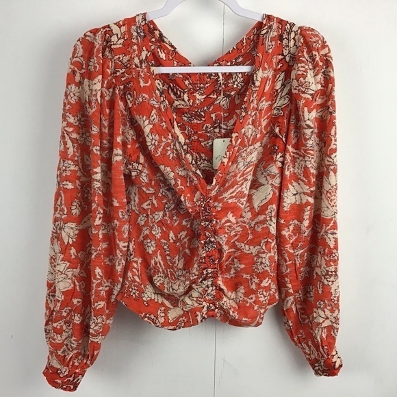 Free People Say The Word Floral V-Neck Ruched Top Ruby Red Size Large NWT - Picture 4 of 10